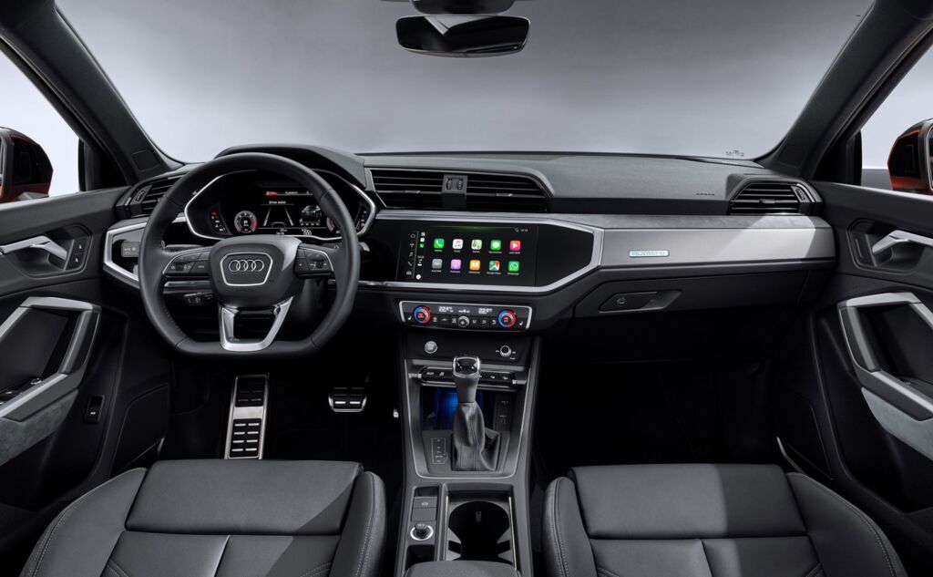 q3-sportback-interier