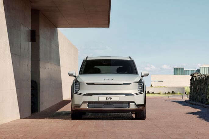 EV9_odhaleni-modelu (2)-min