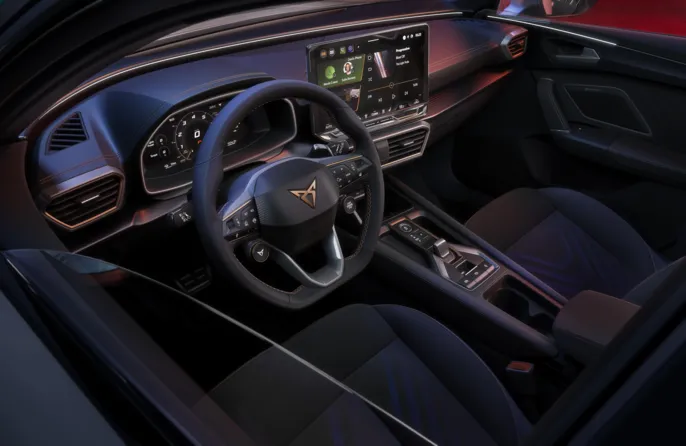 CUPRA_Leon_Sportstourer_09_HQ-min