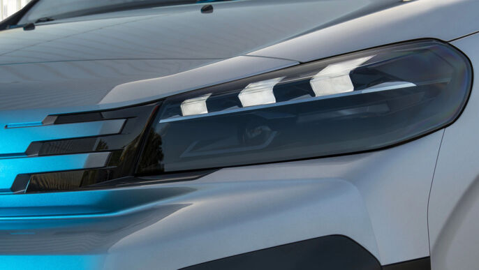 PEUGEOT_EXPERT_R_2023_DESKTOP_2030x1146_motorisation_2